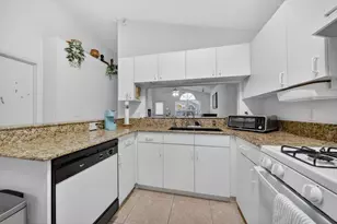 1178 NW Lombardy Dr, Port Saint Lucie, FL 34986 - Photo 19