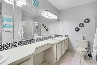 9284 Laurel Green Drive, Boynton Beach, FL 33437 - Photo 19