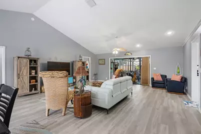 9284 Laurel Green Drive, Boynton Beach, FL 33437 - Photo 7