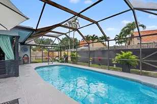 9284 Laurel Green Dr, Boynton Beach, FL 33437 - Photo 3