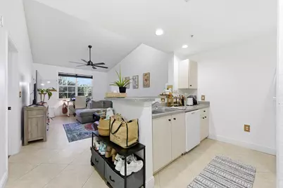 1805 N Flagler Drive #305, West Palm Beach, FL 33407 - Photo 3