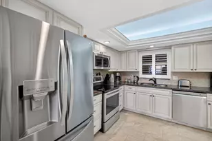 801 Lake Shore Dr, Lake Park, FL 33403 - Photo 5