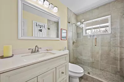 11 Dorchester Circle, Palm Beach Gardens, FL 33418 - Photo 13