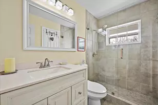 11 Dorchester Cir, Palm Beach Gardens, FL 33418 - Photo 13