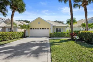 11 Dorchester Cir, Palm Beach Gardens, FL 33418 - Photo 1