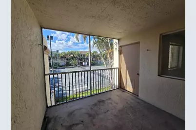 19205 Glenmoor Drive #19205, West Palm Beach, FL 33409 - Photo 7