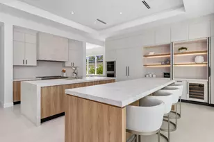 810 NE 70th St, Boca Raton, FL 33487 - Photo 5