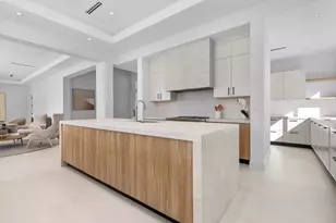 810 NE 70th St, Boca Raton, FL 33487 - Photo 11