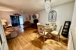 2151 NE 1st Ct, Boynton Beach, FL 33435 - Photo 9