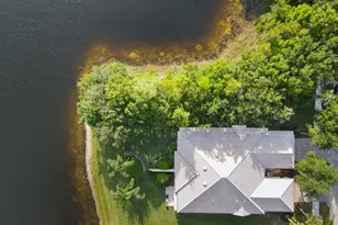 9193 SE Retreat Dr, Hobe Sound, FL 33455 - Photo 3