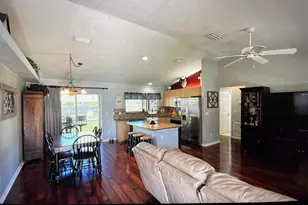 1049 SW Jacqueline Ave, Port Saint Lucie, FL 34953 - Photo 19