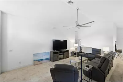 9756 Palm Breezes Drive, Fort Pierce, FL 34945 - Photo 9