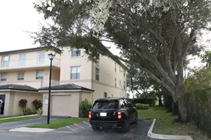 2100 Greenview Shores Blvd, Wellington, FL 33414 - Photo 5