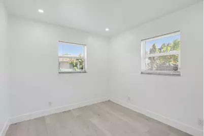 4005 NW 76th Avenue, Coral Springs, FL 33065 - Photo 25