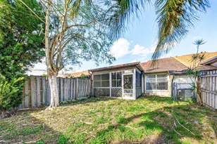 108 Pinewood Ct, Jupiter, FL 33458 - Photo 23