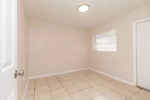 7750 SW 10th Ct, North Lauderdale, FL 33068 - Photo 15