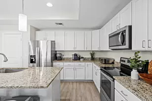 643 SW Curry St, Port Saint Lucie, FL 34983 - Photo 5