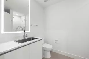 700 NE 24th St, Miami, FL 33137 - Photo 33