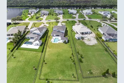 20037 SE Bridgewater Drive, Jupiter, FL 33458 - Photo 7