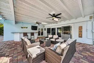 2081 NE 25th St, Lighthouse Point, FL 33064 - Photo 37