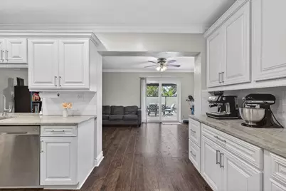 7101 NW 98th Terrace, Tamarac, FL 33321 - Photo 13