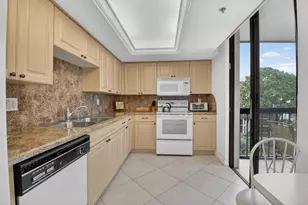 1554 Bridgewood Dr, Boca Raton, FL 33434 - Photo 3