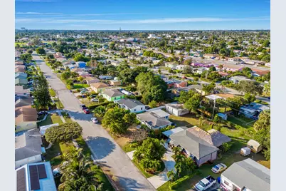 236 W 24th Street, Riviera Beach, FL 33404 - Photo 43