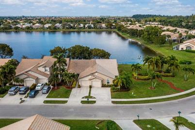 10655 Lake Shore Drive, Wellington, FL 33414 - Photo 1