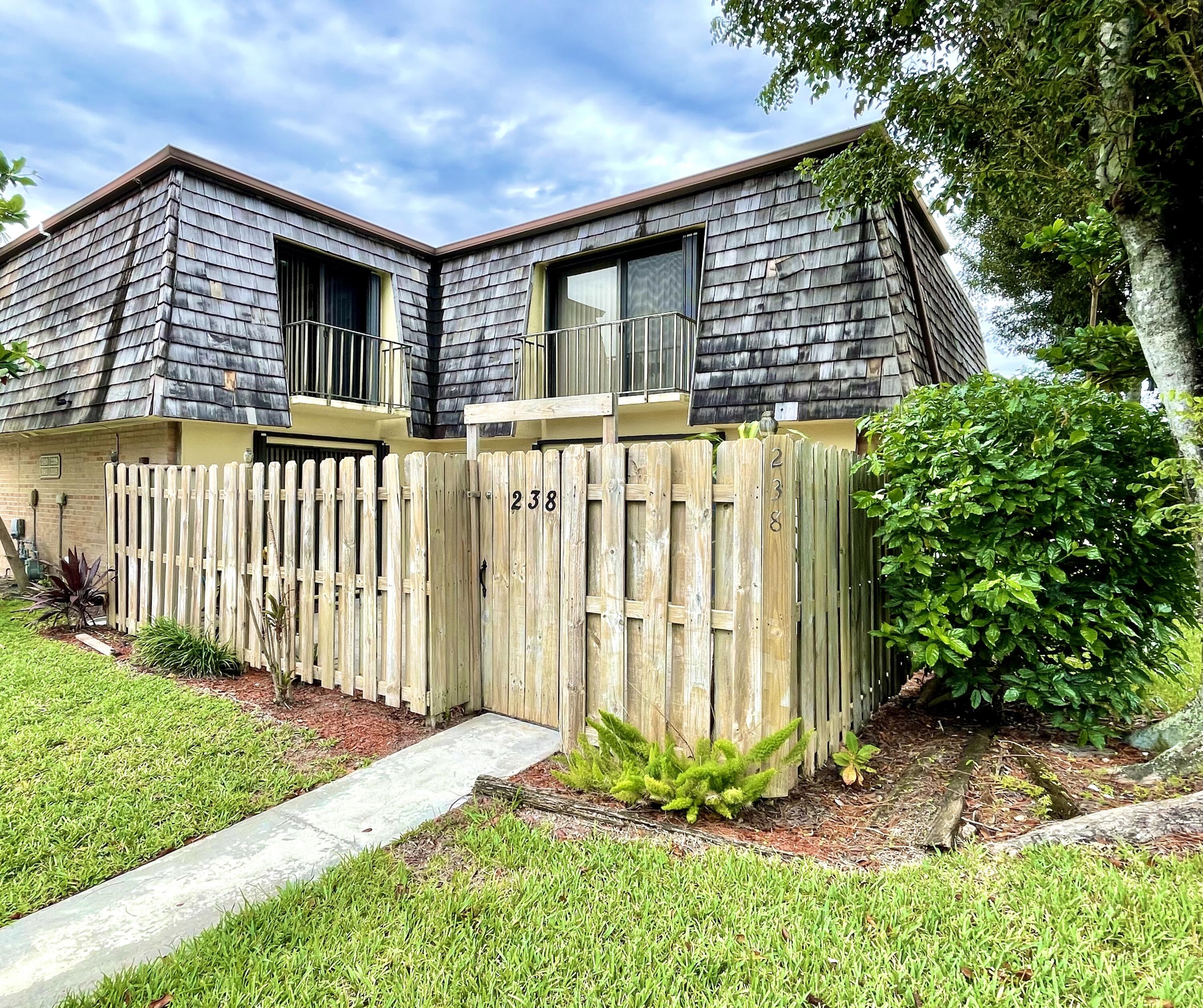 238 Lake Arbor Dr, Palm Springs, FL 33461 MLS RX10841515 Coldwell