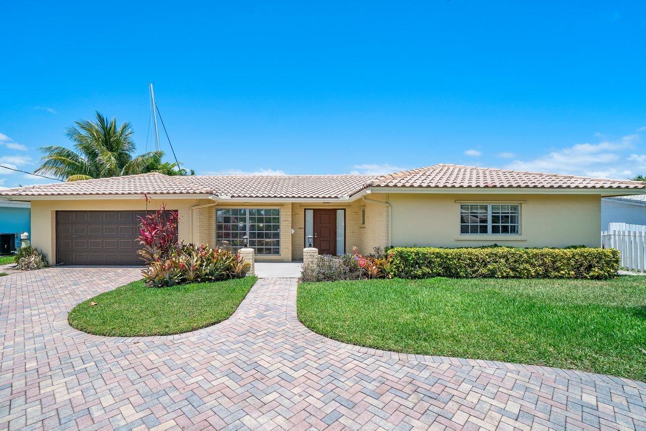 1525 SE 6th St Deerfield Beach FL 33441 MLS RX 10851445 Coldwell 1525-se-6th-st-deerfield-beach-fl-33441-mls-rx-10851445-coldwell