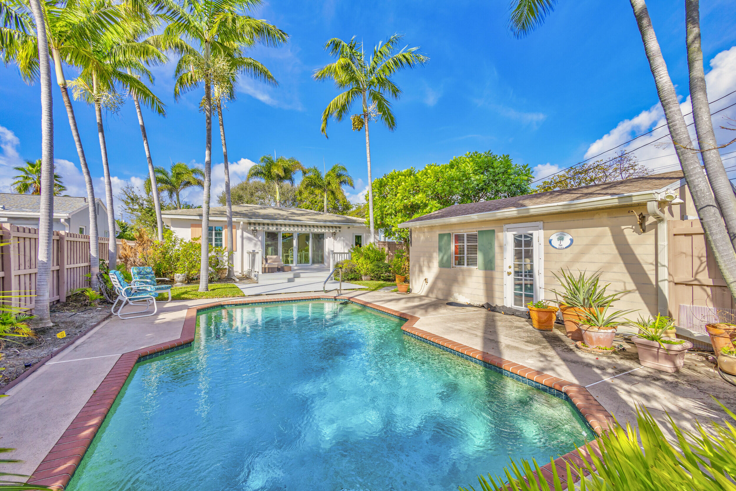 1128 N Palmway, Lake Worth Beach, FL 33460 MLS RX10856109 Coldwell