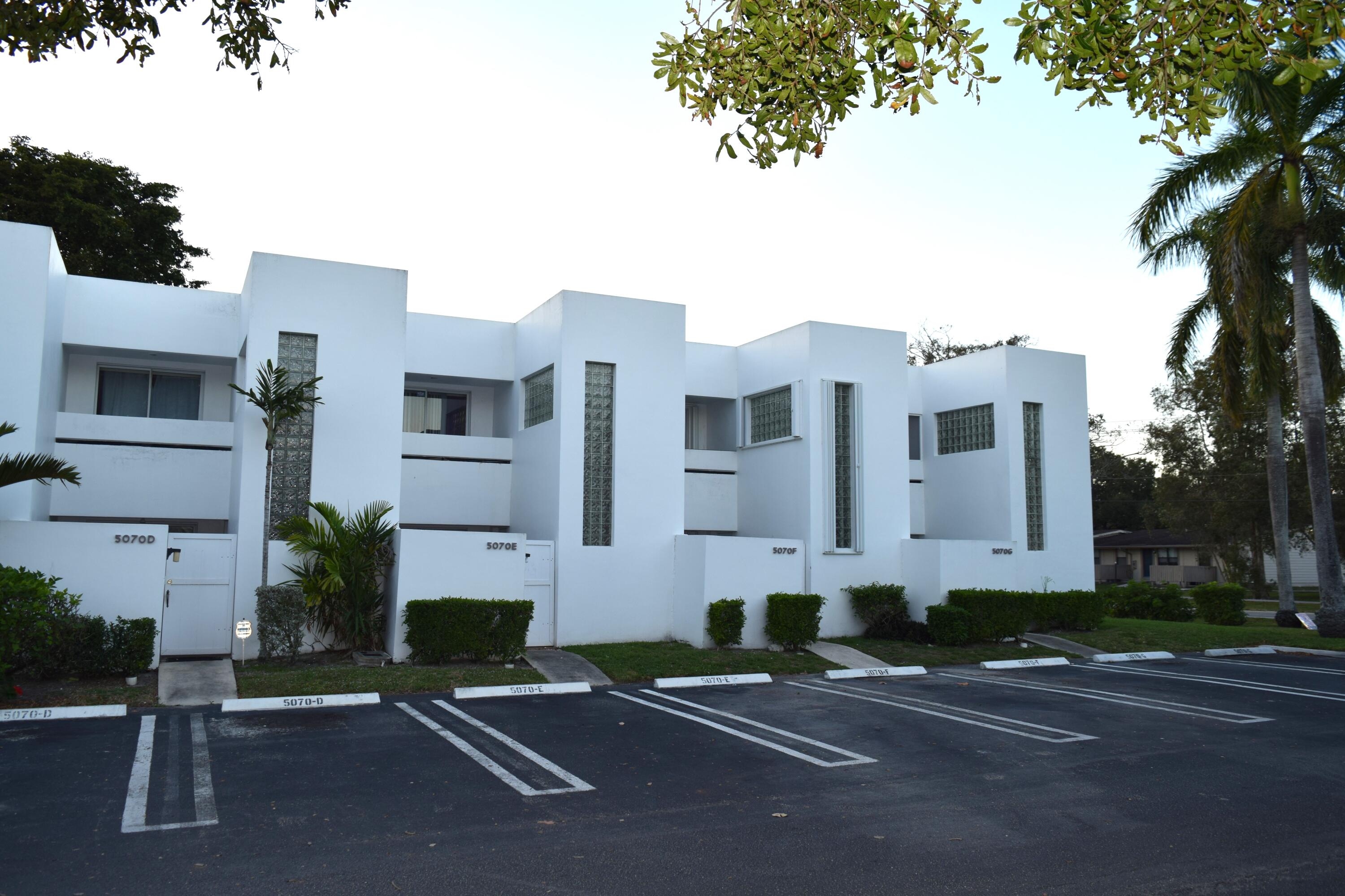 5070 Elmhurst F Road Unit F, West Palm Beach, FL 33417 MLS RX