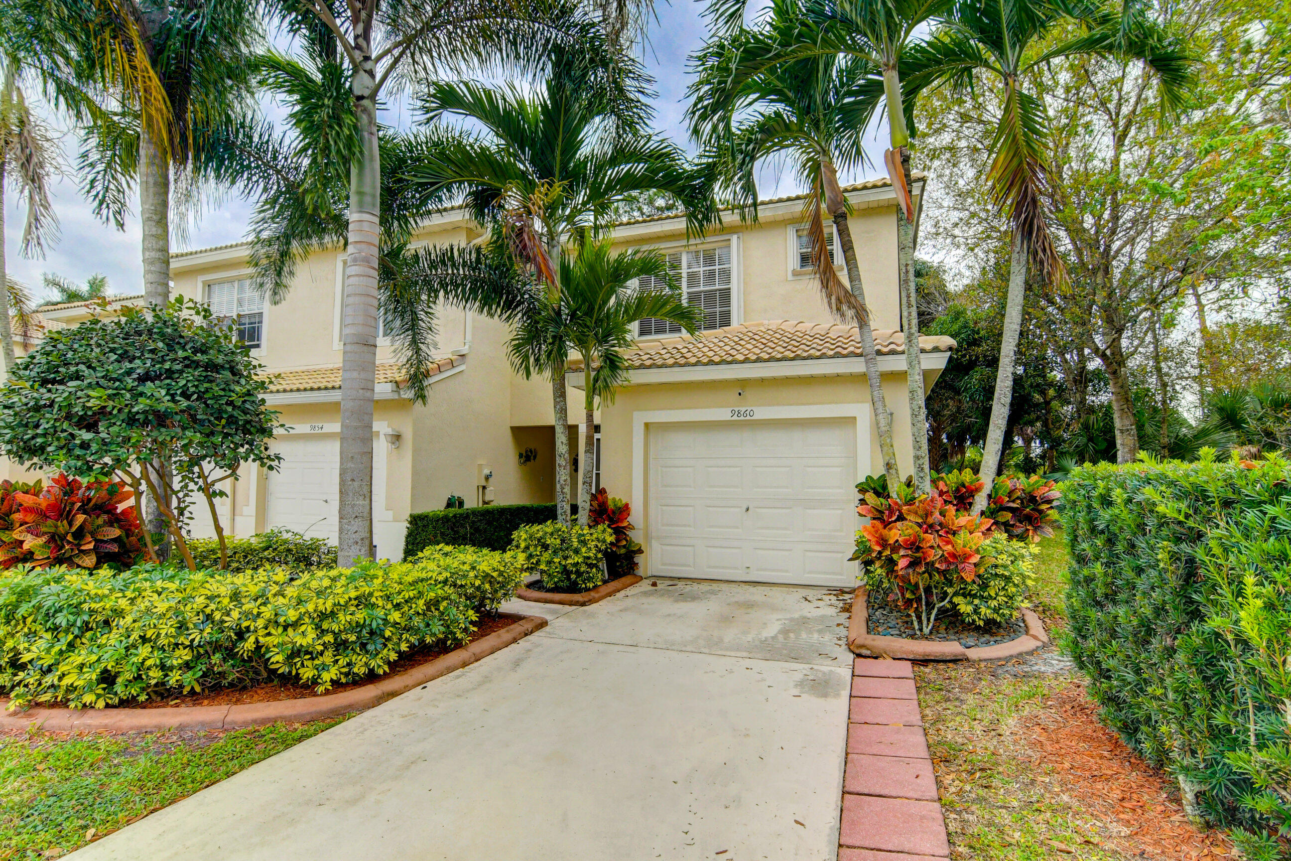 9860 Lago Dr, Boynton Beach, FL 33472 MLS RX10860532 Coldwell Banker