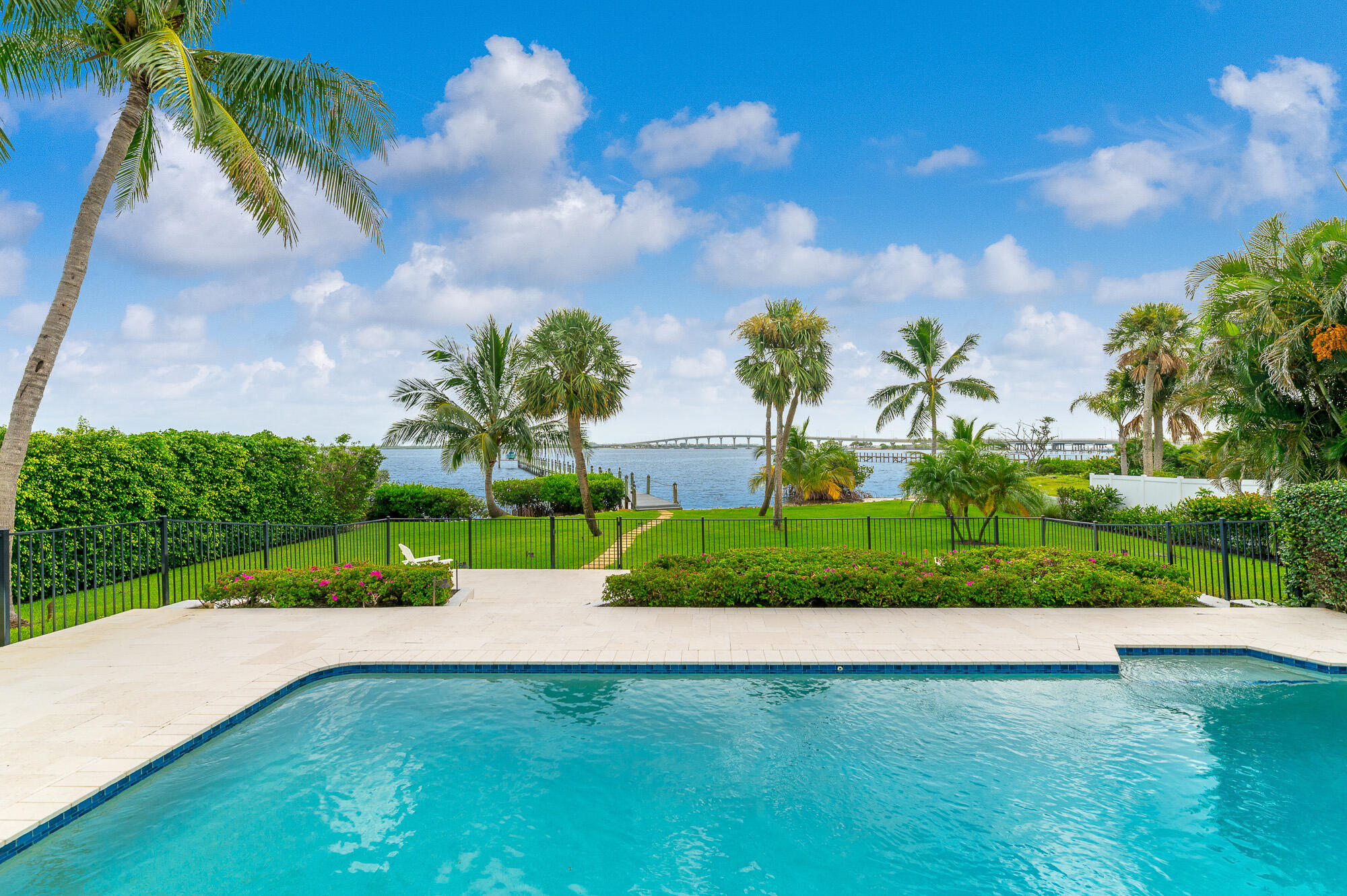 32 N Sewalls Point Rd, Sewalls Point, FL 34996 MLS RX10905701