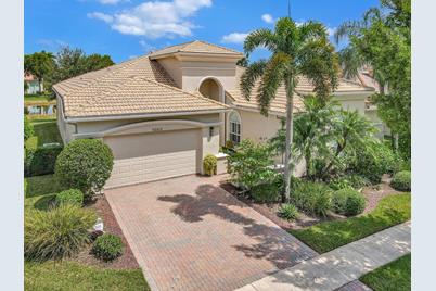 9269 Via Grande, Wellington, FL 33411 - Photo 1