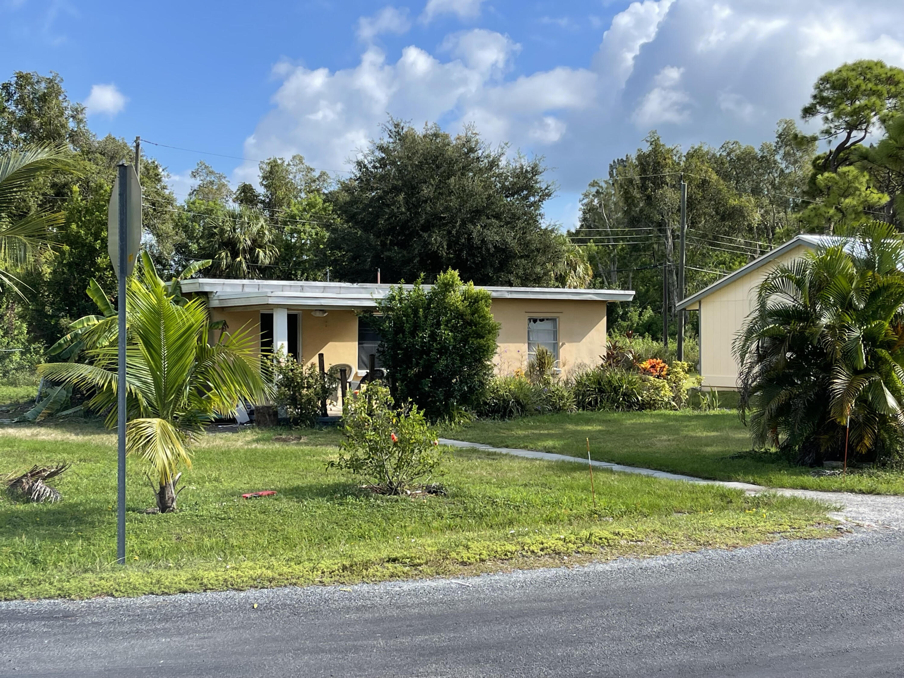 3504 W Lake Dr, Fort Pierce, FL 34982 MLS RX10920110 Coldwell Banker