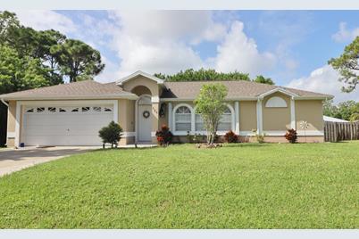 226 SE Whitmore Drive, Port Saint Lucie, FL 34984 - Photo 1