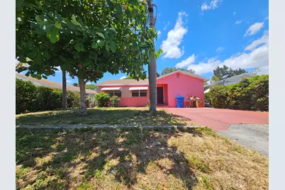 423 N Broadway, Lantana, FL 33462 - Photo 1