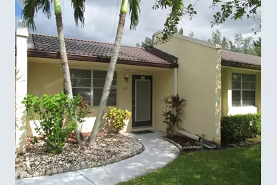 206 Lake Meryl Drive, West Palm Beach, FL 33411 - Photo 1