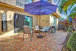 804 Waterview Dr, Palm Springs, FL 33461 - Photo 1