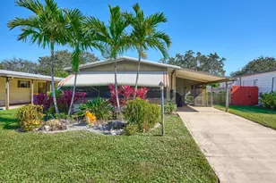 8001 SE Shenandoah Dr, Hobe Sound, FL 33455 - Photo 1