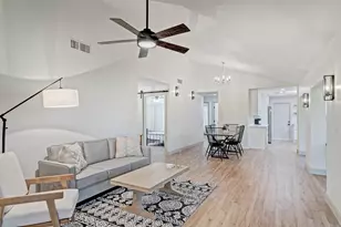 24 Ironwood Way N, Palm Beach Gardens, FL 33418 - Photo 1