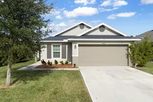 5545 NW Pine Trail Cir, Port Saint Lucie, FL 34983 - Photo 1