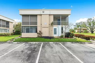 94 Burgundy Unit, Delray Beach, FL 33484 - Photo 1