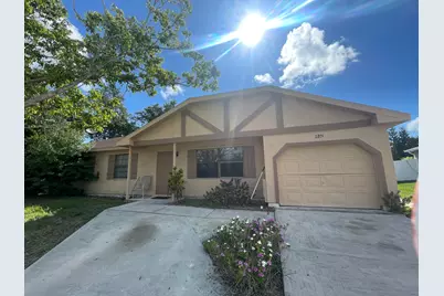 2201 SE Lennard Road, Port Saint Lucie, FL 34952 - Photo 1