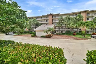 701 Seafarer Cir, Jupiter, FL 33477 - Photo 1