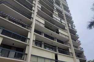 2425 Presidential Way, West Palm Beach, FL 33401 - Photo 1