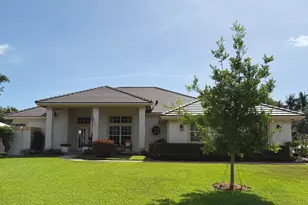 7983 SE Osprey St, Hobe Sound, FL 33455 - Photo 1