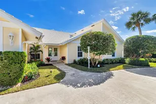 109 Lighthouse Dr, Jupiter Inlet Colony, FL 33469 - Photo 1