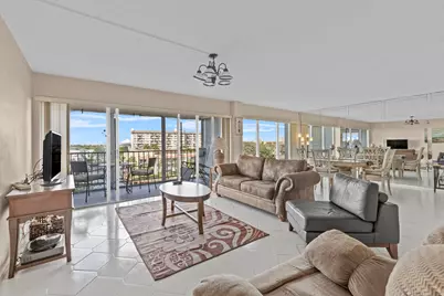 801 S Federal Highway, Unit #618, Pompano Beach, FL 33062 - Photo 1